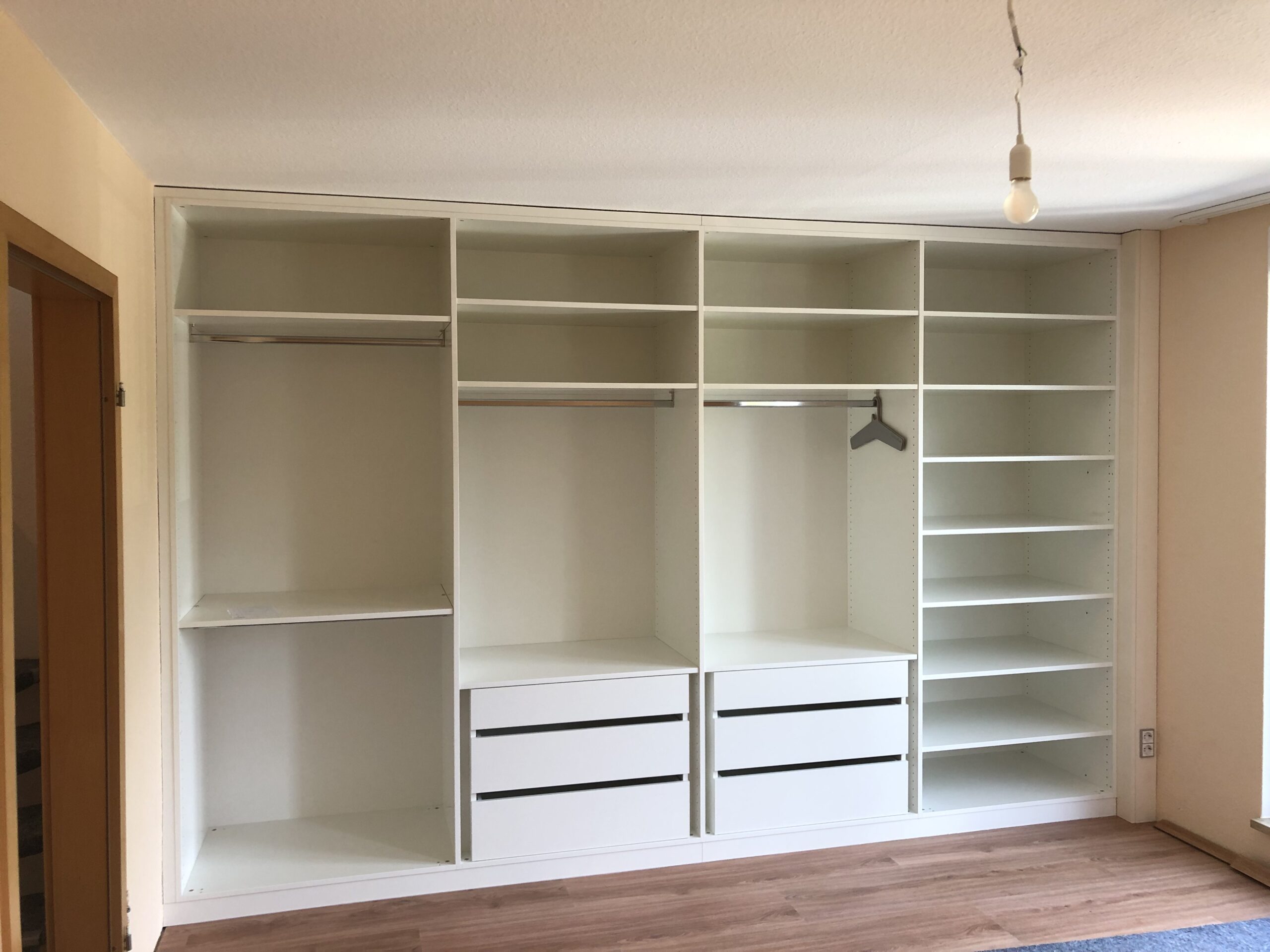 Schrank nach Ma&szlig; in Ettlingen